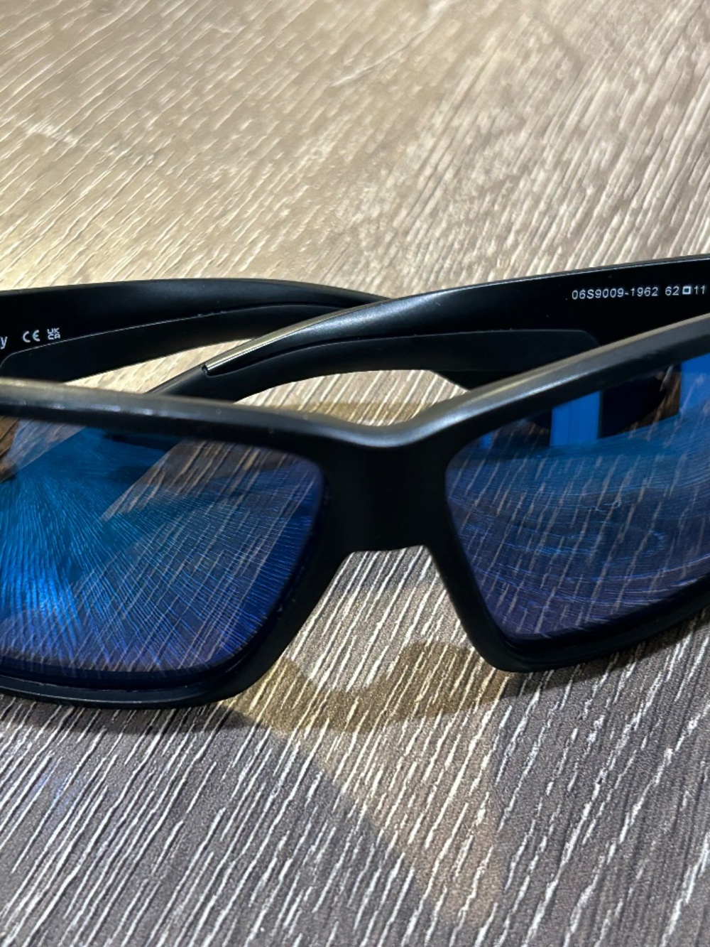 Costa Del Mar Tuna Alley men’s polarized sunglasses